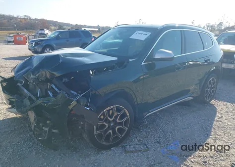 2023 BMW X1 xDrive28I из США, поврежденный, VIN WBX73EF05P5W57046